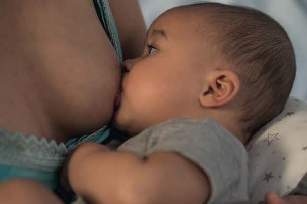 Posturas cómodas lactancia materna